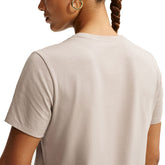 T-Shirt Donna Nike Sportswear Essentials Beige | NonSoloSport