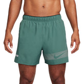 Short Uomo Nike Nk Challenger 5Bf Flash Verde | NonSoloSport