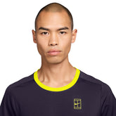 Maglia Uomo Nike Court Advantage Viola Giallo | NonSoloSport