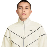 Giacca Donna Nike Sportswear Windrunner Beige Nero | NonSoloSport