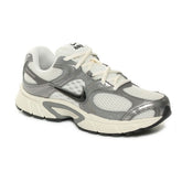 Sneakers Uomo Nike V5 RNR Grigio Nero Bianco | NonSoloSport