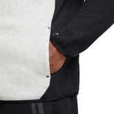 Giacca Uomo Nike Tech Windrunner Nero Grigio | NonSoloSport