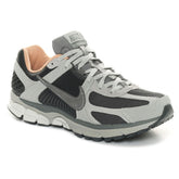 Sneakers Uomo Nike Zoom Vomero 5 Grigio | NonSoloSport