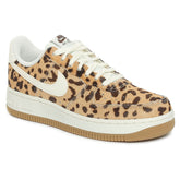 Sneakers Donna Nike Air Force 1 '07 Marrone Beige | NonSoloSport