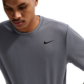 T-Shirt Uomo Nike Dri-FIT Grigio Nero | NonSoloSport