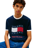 T-Shirt Uomo Tommy Jeans Wavy Flag Blu Scuro Bianco | NonSoloSport
